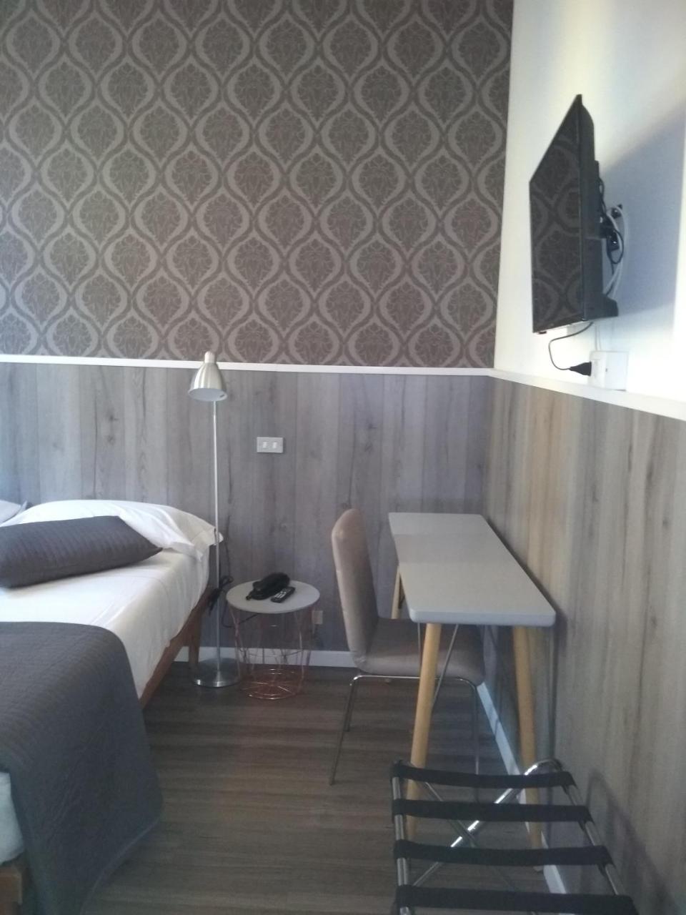 Hotel Malta 밀라노 외부 사진