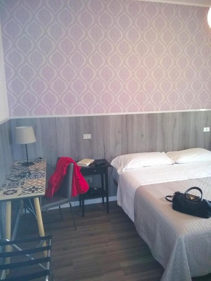 Hotel Malta 밀라노 외부 사진